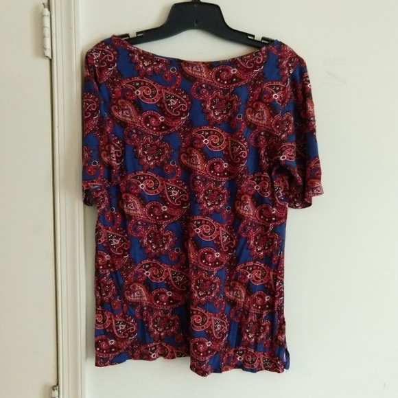 *5 for $20* LOFT paisley top - Picture 4 of 4